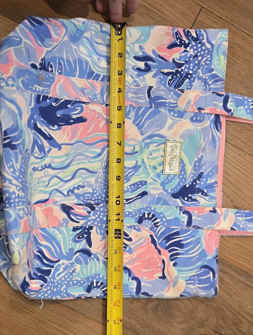 Lilly Pulitzer Tote Saltwater Blue Shade Seekers Pink - Picture 5 of 6